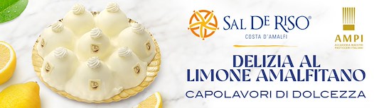 Profumo di limoni nella Pasticceria del Maestro Sal De Riso. Da più di 25 anni la torta ricotta e pere è la più amata d'Italia 